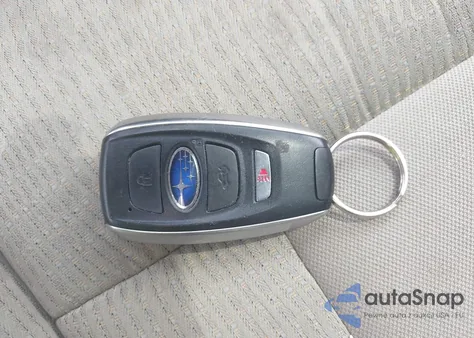 2020 Subaru Ascent Premium z USA, uszkodzony, nr VIN 4S4WMAHD9L3455536